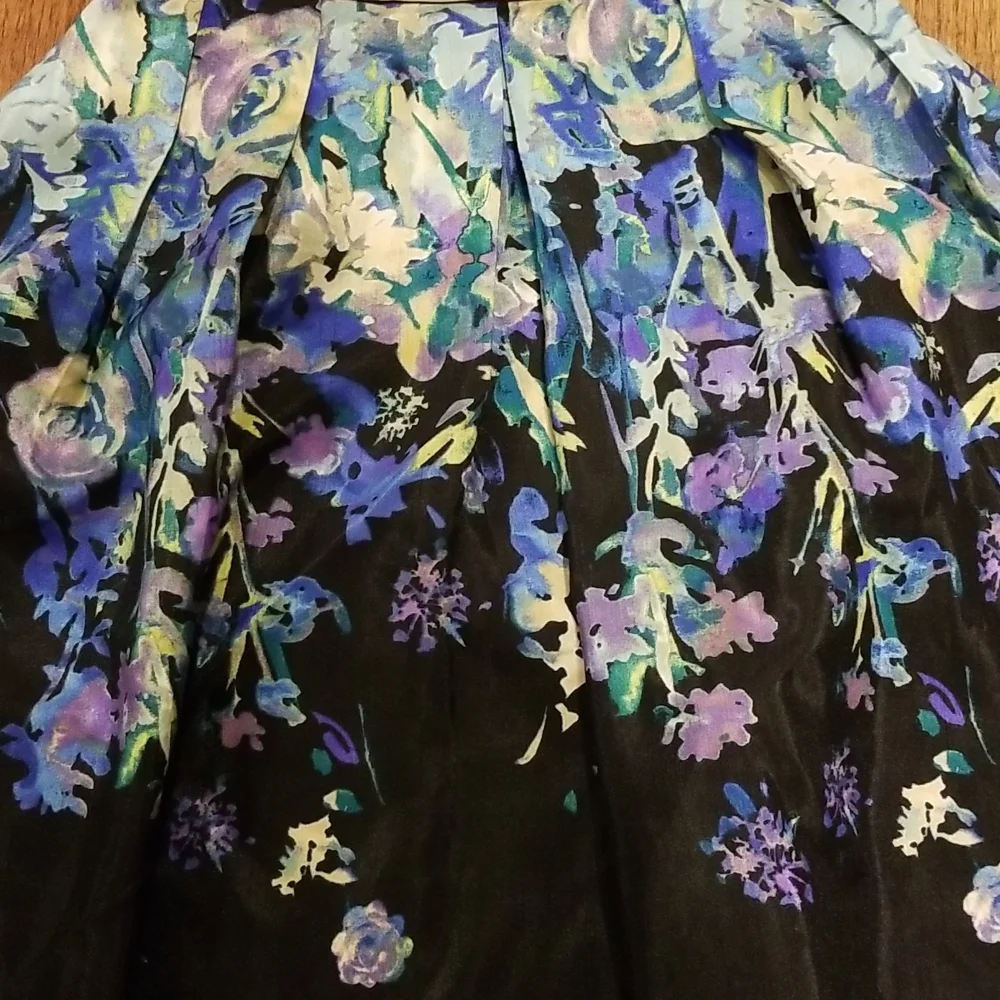 French Feelings Dress - Picture 2 of 7